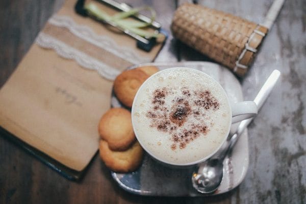 Thưởng Thức Cà Phê Trứng