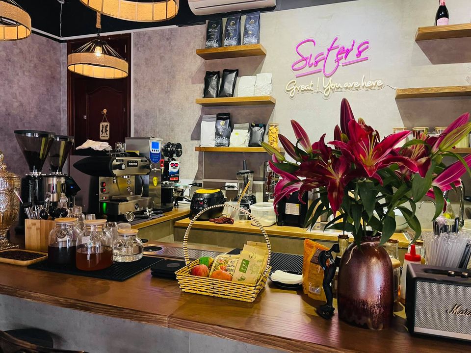 Cung cấp trọn bộ máy móc pha chế – Sister’s Coffee & Tea Trung Hoà