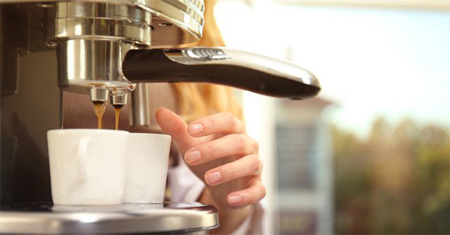 Giúp bạn giải đáp thắc mắc: Mua máy pha cà phê ở đâu tốt?