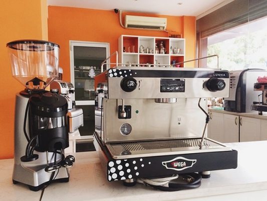 Tìm hiểu các loại máy pha cà phê Espresso chi tiết nhất